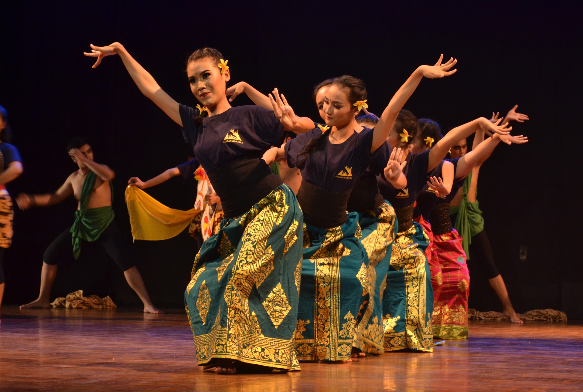 Tak Kalah Indah Dari Budaya Barat Ini Dia 7 Kesenian Tari Tradisional